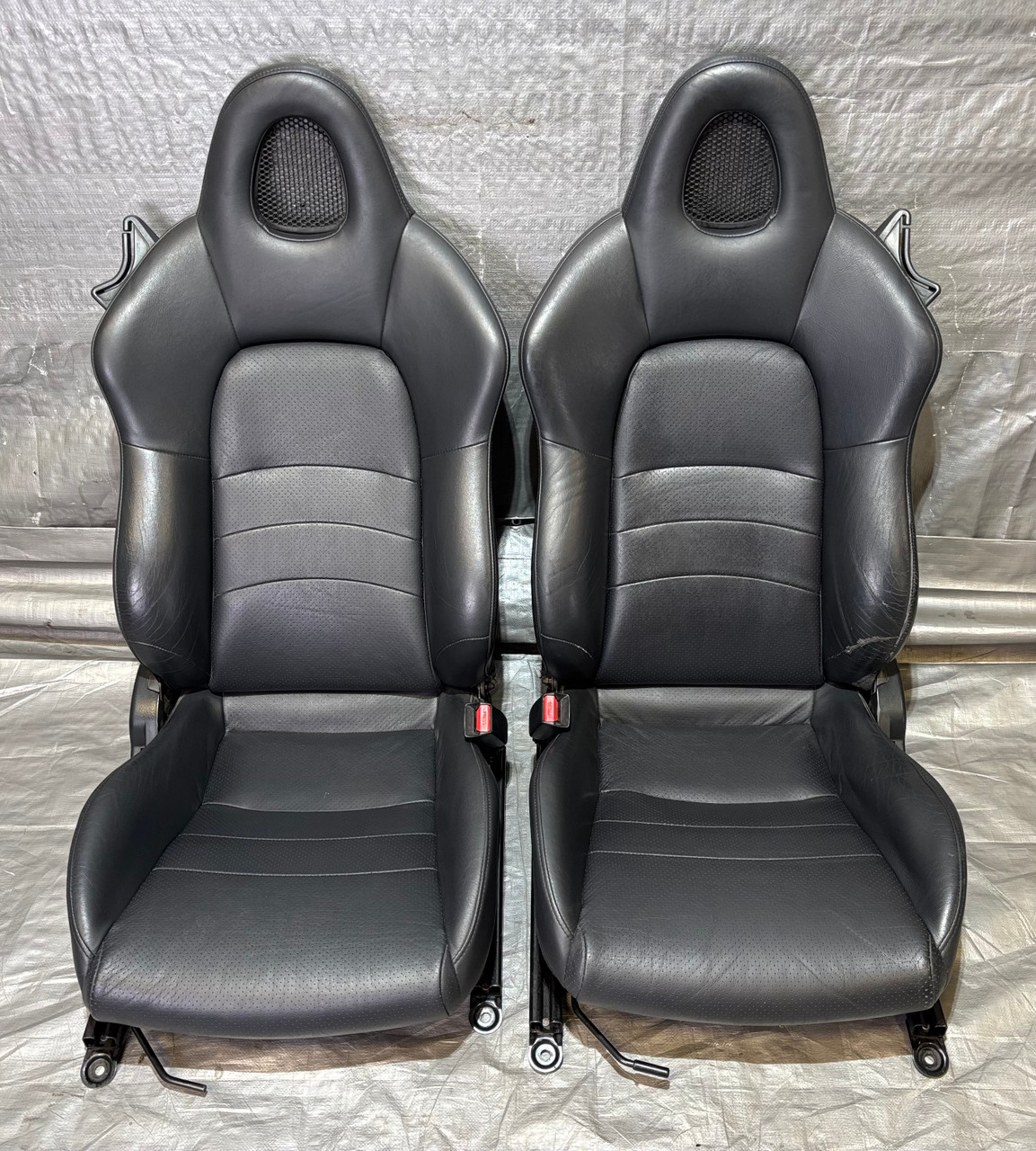 2000-2005 Honda S2000 OEM Black Leather Seats / Pair / HS009 2000-2005 Honda S2000 OEM Black Leather Seats / Pair / HS009