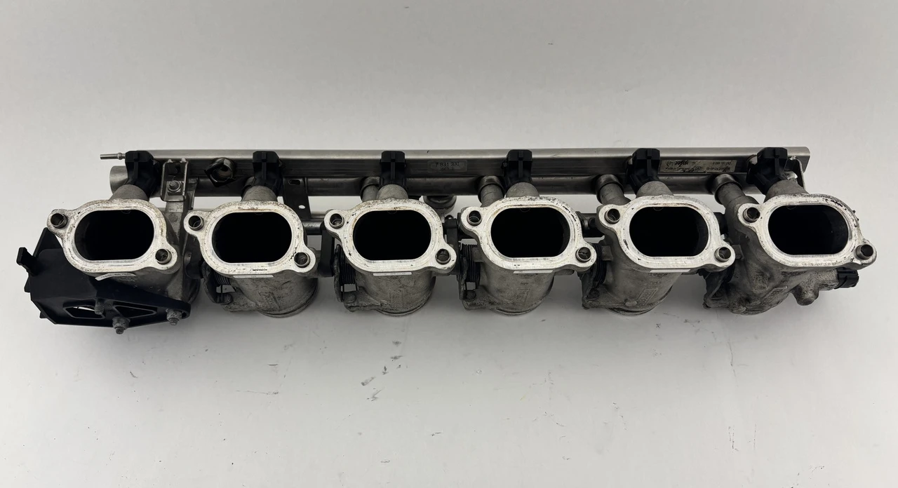 2001-2006 E46 BMW M3 S54 Individual Throttle Body Assembly w/ Fuel Rail / 122K M3019 2001-2006 E46 BMW M3 S54 Individual Throttle Body Assembly w/ Fuel Rail / 122K M3019