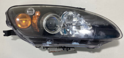 2004-2005 Honda S2000 Passenger Side Headlight *DAMAGED* / HS001
