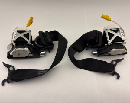 2009-2016 BMW E89 Z4 OEM Seat Belts / Driver & Passenger / Z4909