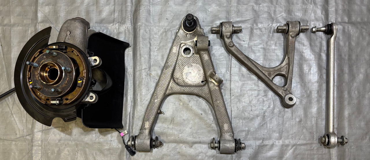 2014-2019 Chevrolet C7 Corvette Passenger Rear Knee Spindle Hub w/ Control Arms / 40K C7008 2014-2019 Chevrolet C7 Corvette Passenger Rear Knee Spindle Hub w/ Control Arms / 40K C7008