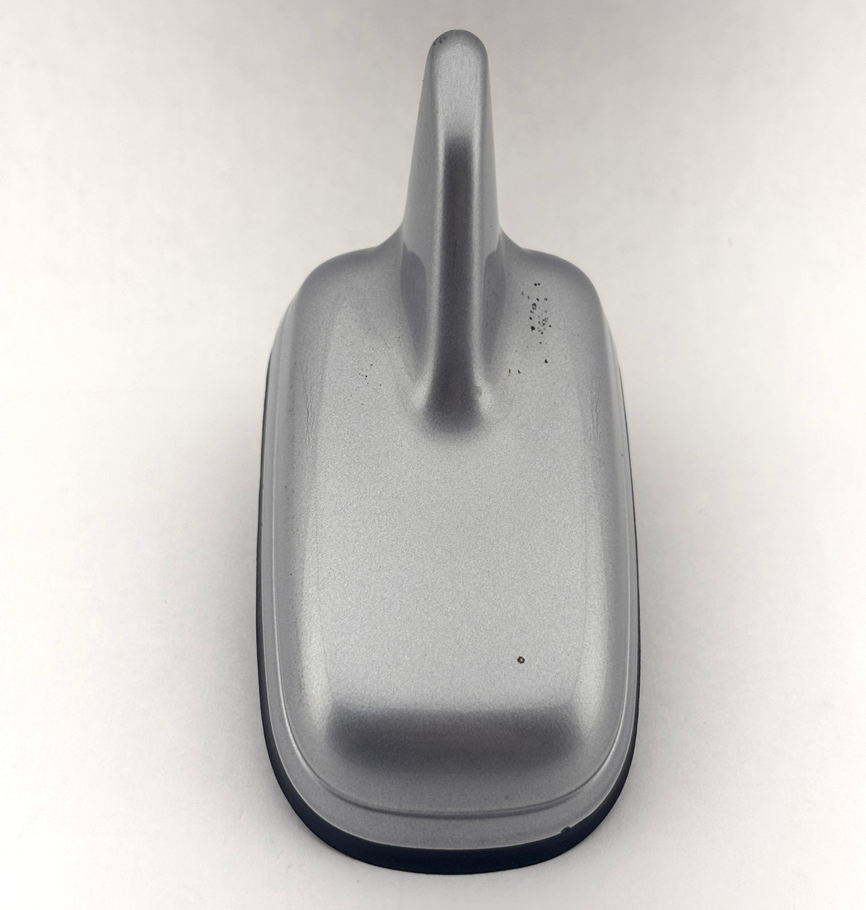 2015-2017 Audi A3 S3 Sedan Shark Fin Roof Antenna / Florett Silver Metallic S3109 2015-2017 Audi A3 S3 Sedan Shark Fin Roof Antenna / Florett Silver Metallic S3109