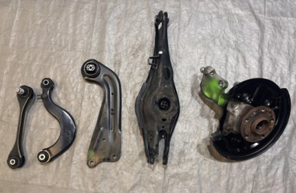 2015-2020 Audi A3 Quattro S3 RS3 Driver Rear Spindle Hub w/ Control Arms / 110K S3109