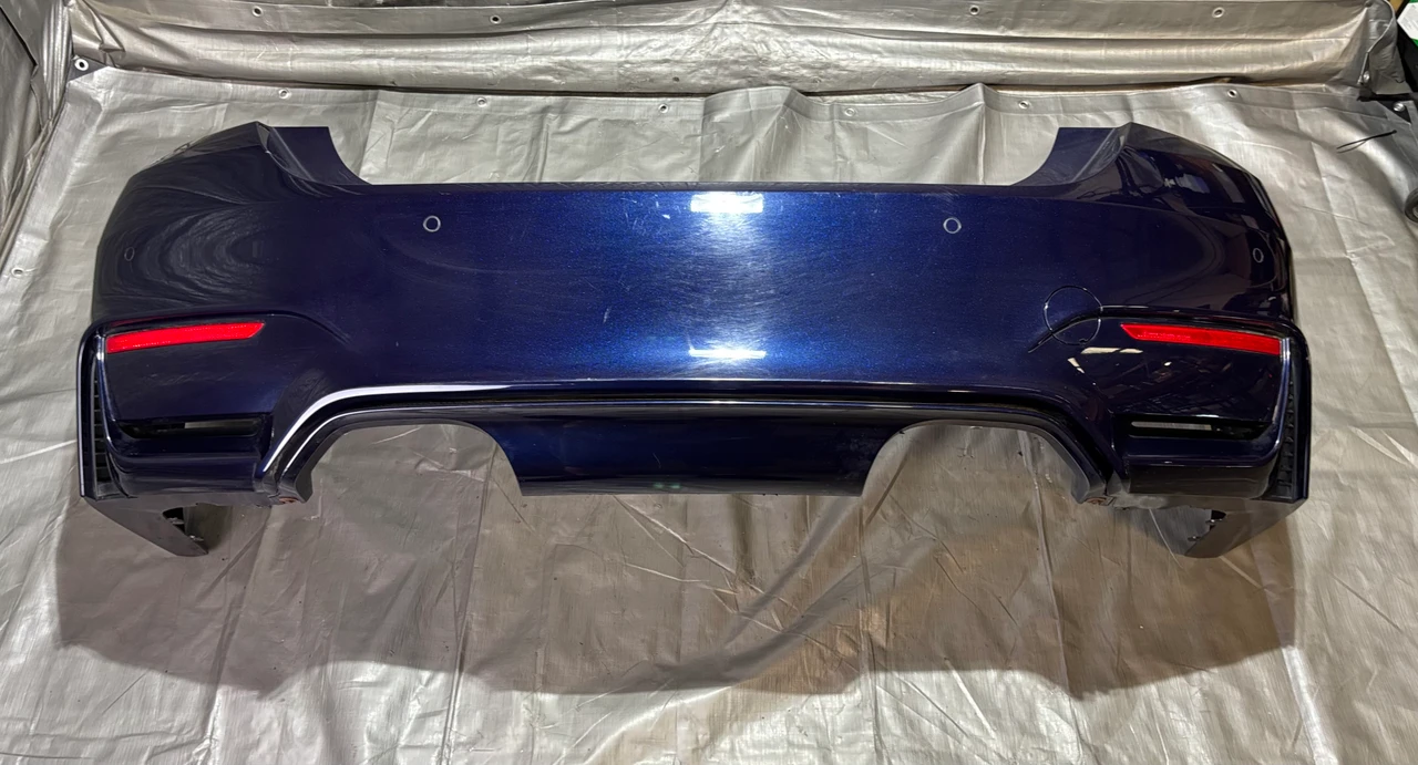 2015-2020 F82 F83 BMW M4 Rear Bumper Cover w/ PDC / Tanzanite Blue Metallic F8M07 2015-2020 F82 F83 BMW M4 Rear Bumper Cover w/ PDC / Tanzanite Blue Metallic F8M07