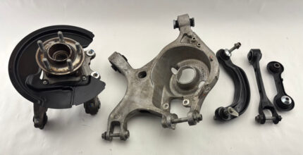 2015-2020 Ford Mustang GT 5.0 S550 Driver Rear Knee Spindle Hub w/ Arms / 88K FM017