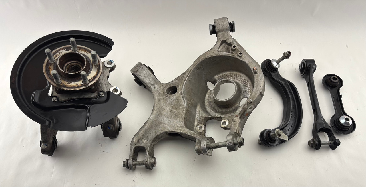 2015-2020 Ford Mustang GT 5.0 S550 Driver Rear Knee Spindle Hub w/ Arms / 88K FM017 2015-2020 Ford Mustang GT 5.0 S550 Driver Rear Knee Spindle Hub w/ Arms / 88K FM017