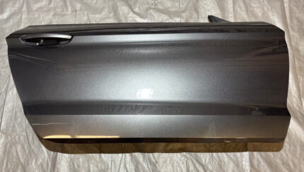2015-2023 Ford Mustang S550 Passenger Side Door Assembly / Magnetic Metallic FM018