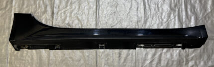 2017-2020 Fiat 124 Spider Abarth Passenger Side Skirt Rocker Panel / Forte Black Metallic FD031