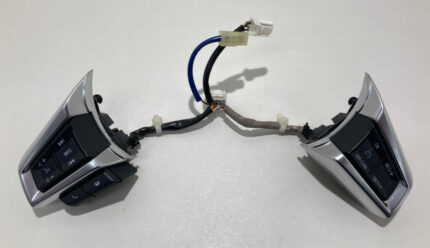 2017-2020 Fiat 124 Spider Abarth Steering Wheel Media Controls / Buttons / FD027