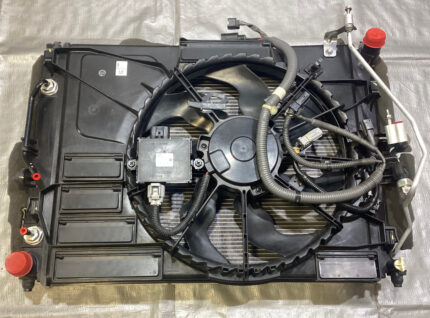 2017-2020 Fiat 124 Spider Radiator Assembly w/ Cooling Fan / Automatic / 90K FD023