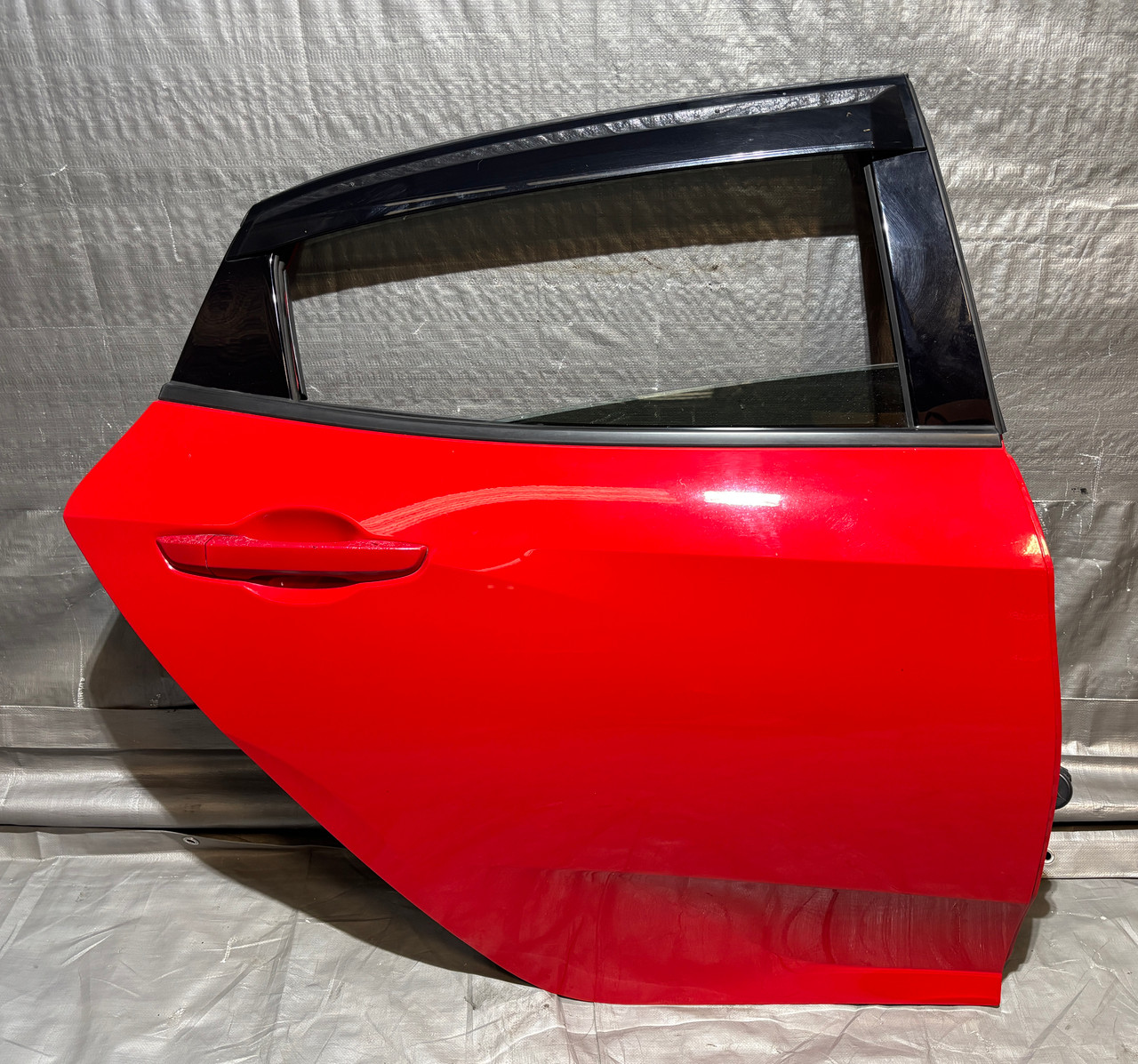 2017-2021 FK8 Honda Civic Type R Passenger Rear Door Assembly / Rallye Red TR106 2017-2021 FK8 Honda Civic Type R Passenger Rear Door Assembly / Rallye Red TR106