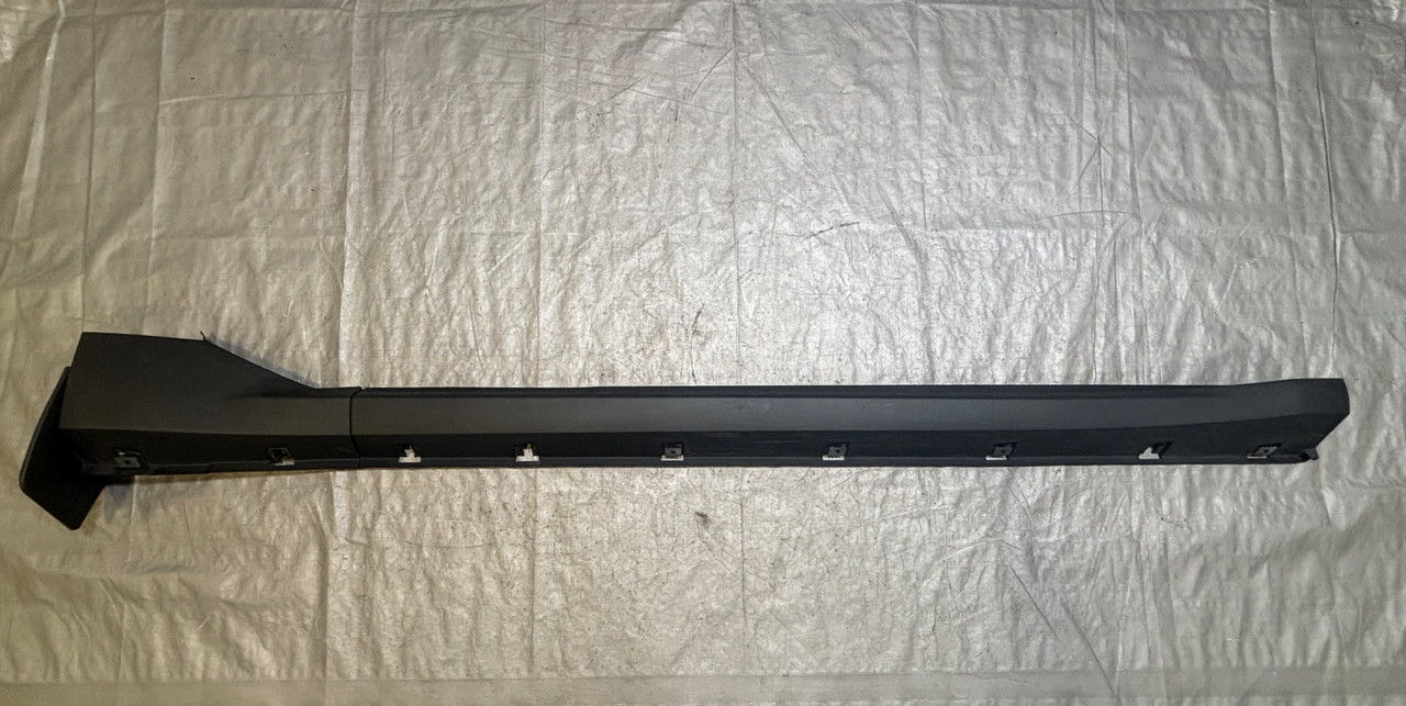 2022-2025 Ford Maverick Passenger Side Skirt Rocker Panel / MV006 2022-2025 Ford Maverick Passenger Side Skirt Rocker Panel / MV006