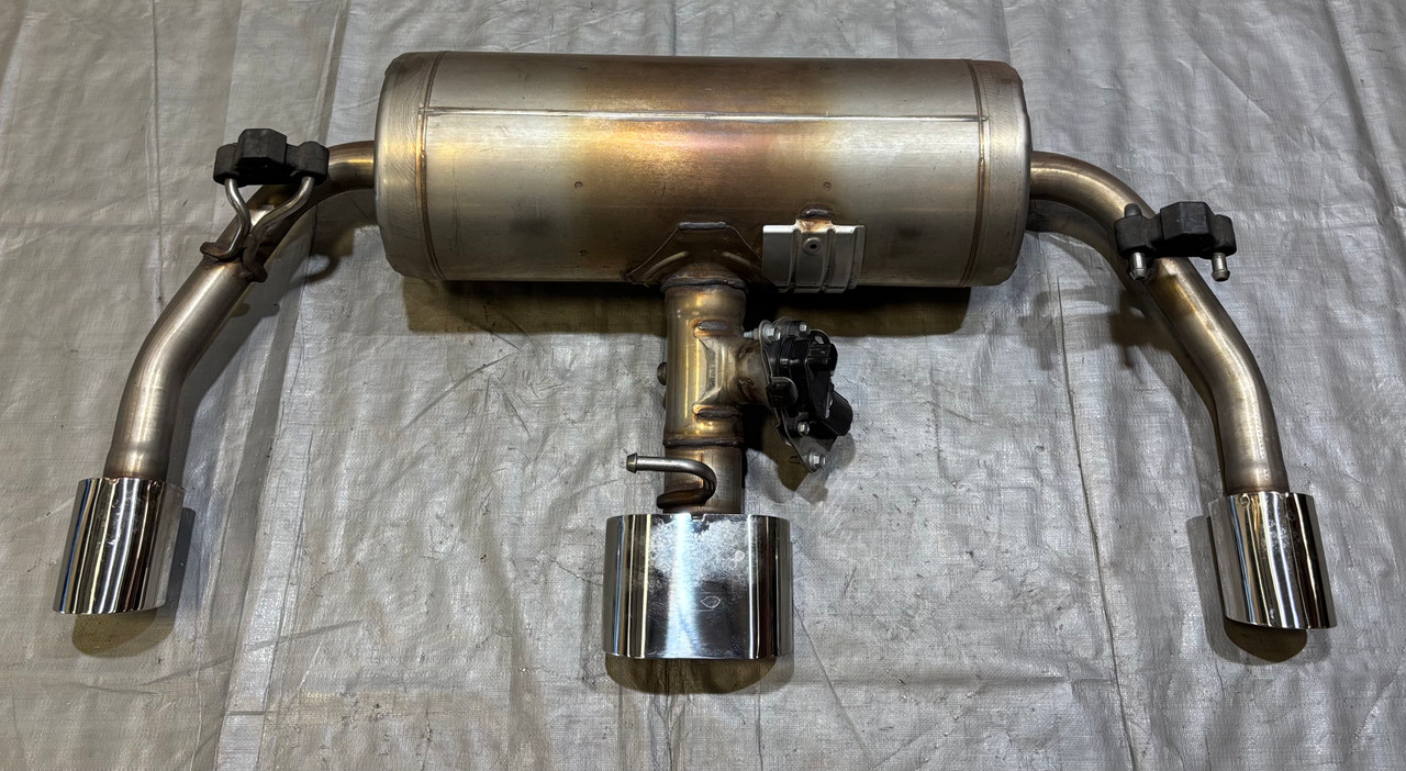 2023-2025 Toyota GR Corolla OEM Exhaust Muffler w/ Tips / 31K GRC02 2023-2025 Toyota GR Corolla OEM Exhaust Muffler w/ Tips / 31K GRC02