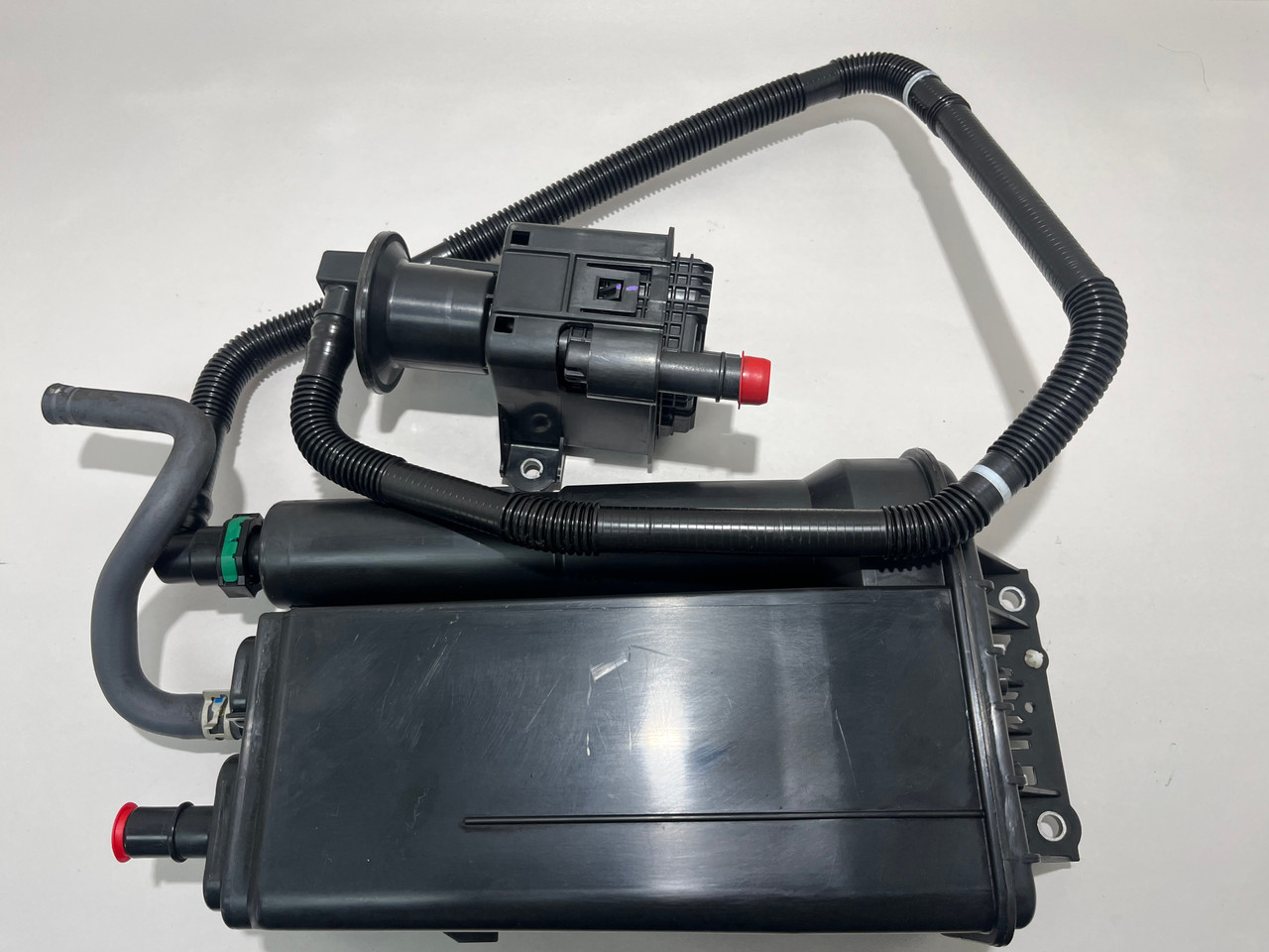 2023-2025 Toyota GR Corolla OEM Fuel Vapor Charcoal Canister / 31K GRC02 2023-2025 Toyota GR Corolla OEM Fuel Vapor Charcoal Canister / 31K GRC02