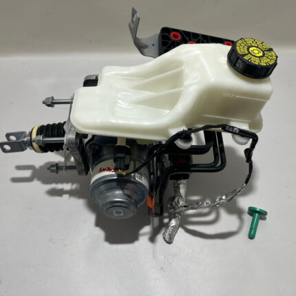 2024-2025 Ford Mustang GT 5.0 ABS Brake Module / Booster / Reservoir Assembly / Manual / 3k Miles FM202