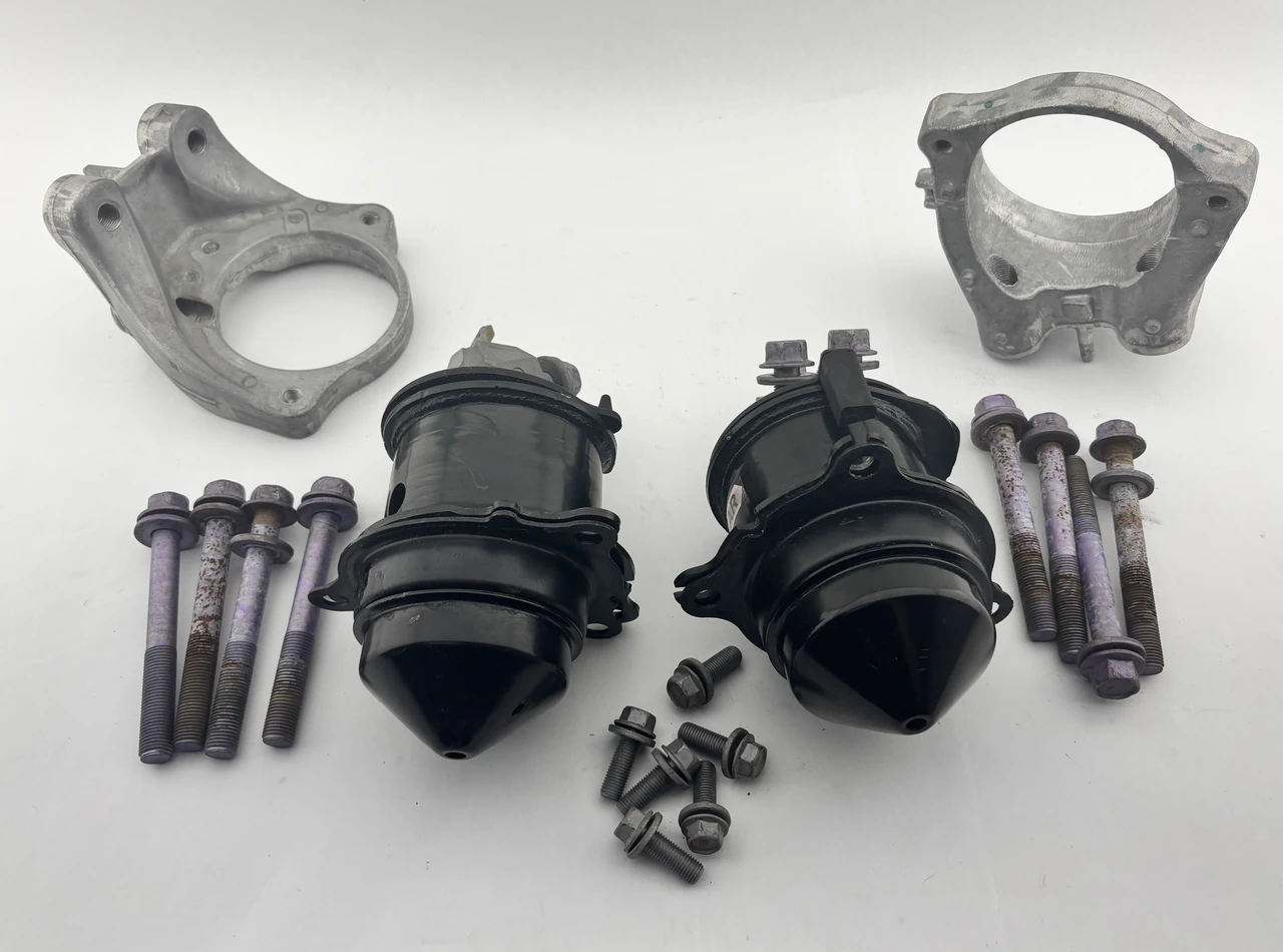 2024-2026 Toyota Tacoma 2.4l OEM Motor Mounts / Pair / 26K TC201 2024-2026 Toyota Tacoma 2.4l OEM Motor Mounts / Pair / 26K TC201